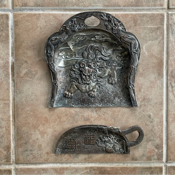 Vintage Japanese Raised Dragon Serpent Butler Crumb Set - Picture 4 of 12